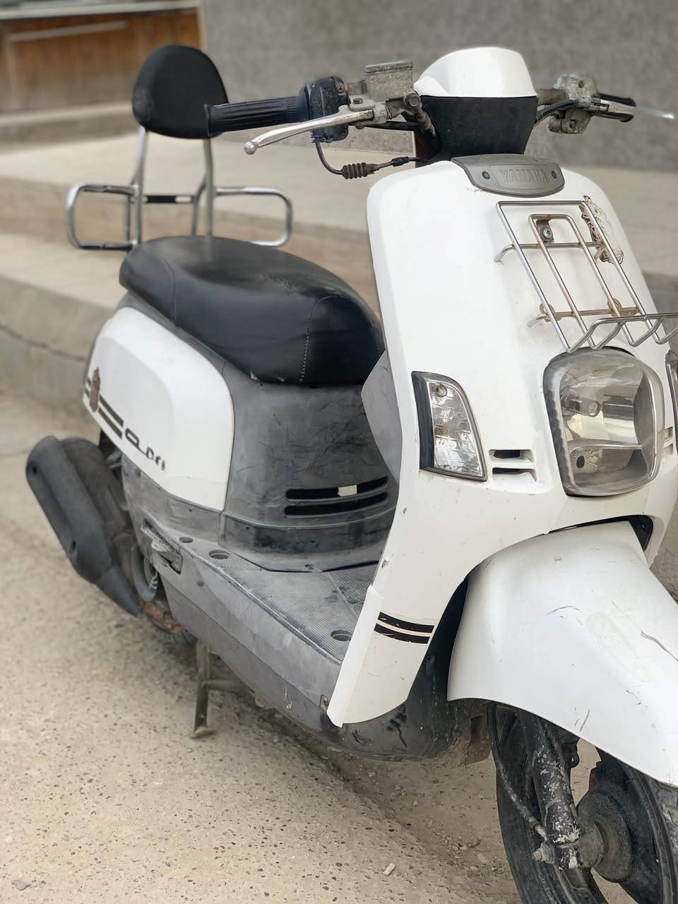 سلام عليكم دراجة بوليس رمبة
محرك على وضع الشركة لاتنقيص ولاتبخير 
دراجة جديدة تخبل كهربائيات كلها شغالة 
سيباية. تجوة. قفل اكسل قفل جنطة قفل ستيرن 
كلها شغالة مابيها اي نقص السعر. 
750 وبيها مجال مكان الرشاد  
***********
