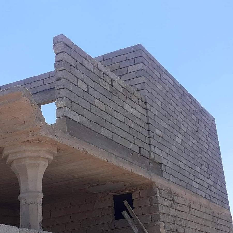 هيكل طابقين الطابق الثاني ممصبوب بيجي الحي العسكري الثاني مجاور محطة القطار ومدرسة المقداد مجاور المتنزه الجديد وصط ثلاث مدارس السعر اتصل عالرقم ودلل***********
