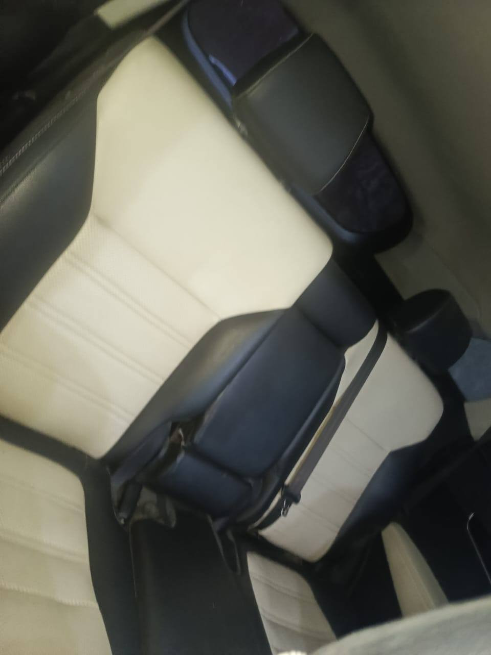 السلام عليكم للبيع او امراوس سورنتو موديل 16وارد امريكي 5راكب 4سلندر ويل كب 19 سيارة نص فول لون اسود صوره الحادث مع المنشور مكينه وكير وحداديه وتخم تايرات مكفولات السعر 155وبيهة مجال قليل مكاني كربلاء واهاذه رقمي ***********
