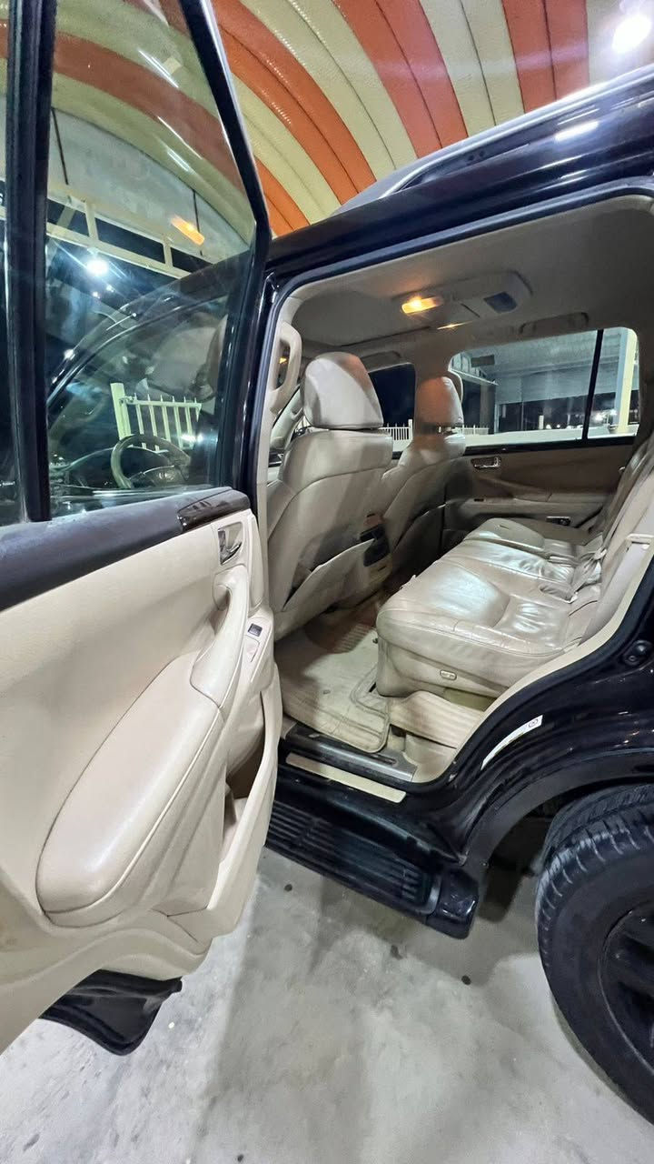 سلام عليكم لكزز موديل ٢٠١٠ مكفولة كفالة عامة على وضع الشركة مكينة ما مفتوحة وشرط الكفالة من كلشي رقم سليمانية الجديد بيع مراوس السعر ٣٤٠ و بيهة مجال حك الجية المكان ديالى تقاطع القدس هاتف ***********
