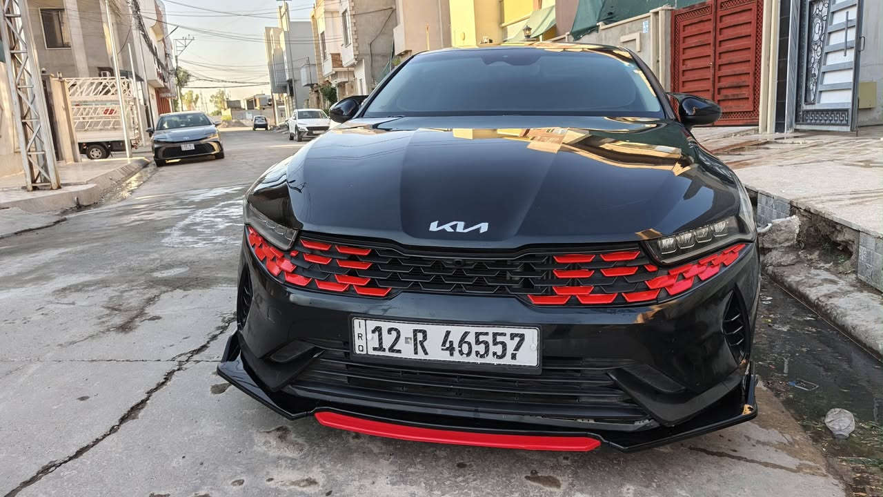 للبيع – كيا K5 LXS موديل 2023 (وارد أمريكي)
🖤 اللون: أسود
💰 السعر: 140 ورقة (قابل للتفاوض بالمعقول)

المواصفات:

- محرك 1.6 تيربو
- قير أوتوماتيك 8 سرعات
- تشغيل بصمة
- دخول ذكي
- شاشة وكالة
- كاميرا خلفية
- مثبت سرعة
- أنوار LED
- جنوط وكالة
- السيارة بحالة ممتازة وجاهزة للاستخدام.

ملاحظة:
الضرر كان 3 قطع فقط وبدون أي ضرر داخلي، وصور السونار مرفقة للجادين للاطلاع.

📞 للتواصل: ***********
