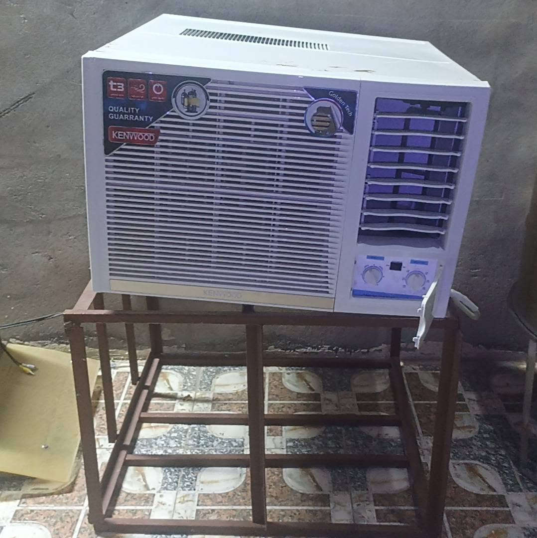 للبيع جديد هوه والميز مكان التحرير


**إذا كنت صاحب هذا الإعلان وتريد حذفه لأي سبب، رجاءا أرسل رسالة إلى الدعم الفني**