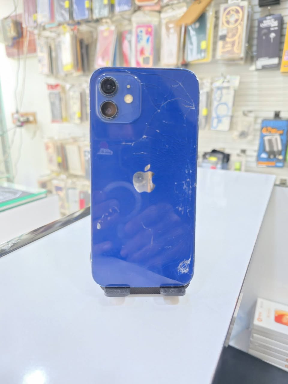 ايفون 12 
ذاكره 128
بطاريه 100 مبدل اصلي 
شاشه مبدل اصلي 
مفتوح تخطي سيم كرت ما يشتغل 
فيس ايدي عاطل 
سعر 150 وبيه مجال


**إذا كنت صاحب هذا الإعلان وتريد حذفه لأي سبب، رجاءا أرسل رسالة إلى الدعم الفني**