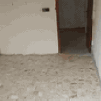 بيت للبيع 50متر السقف سندويج النزال 10والعرض 5 البلديات شارع الميه حي ...