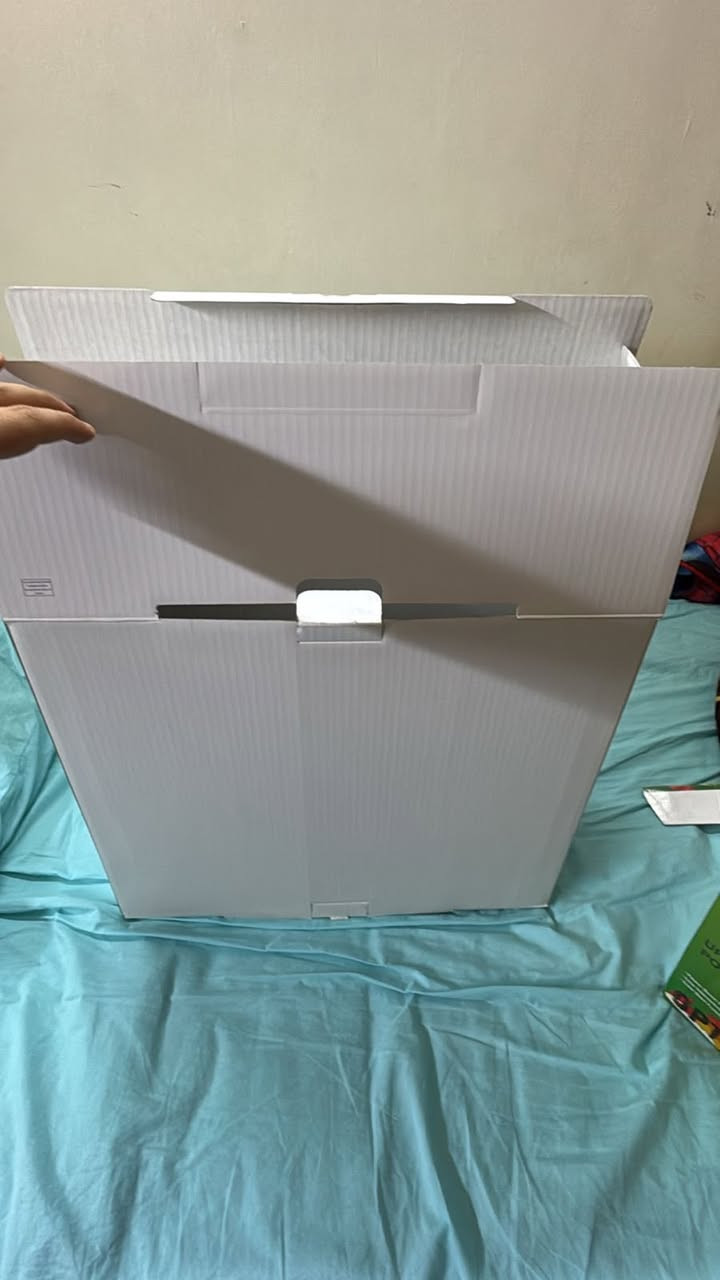 بلي فايف (5) فات شرق اوسط نضيف ما مفتوح ابد كل عراضه الاصليه ويا والكارتونه الداخليه بس ويا يده وحده بيها دفرت بسيط ويا ستاند اصلي للبلي ويا يو بي إس 1500 هديه مستعمل ويا حساب يسوه 100 الف بي فيفا 23 وبس هوايه ألعاب ومصروف عليه والبلي كلش قليل مستعمل 
السعر راسلني واتس رقم :***********
