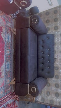 للبيع تخم   ١٠ مقاعد العنوان بغداد الشالجيه قرب نادي الزوراء للاستفسار...