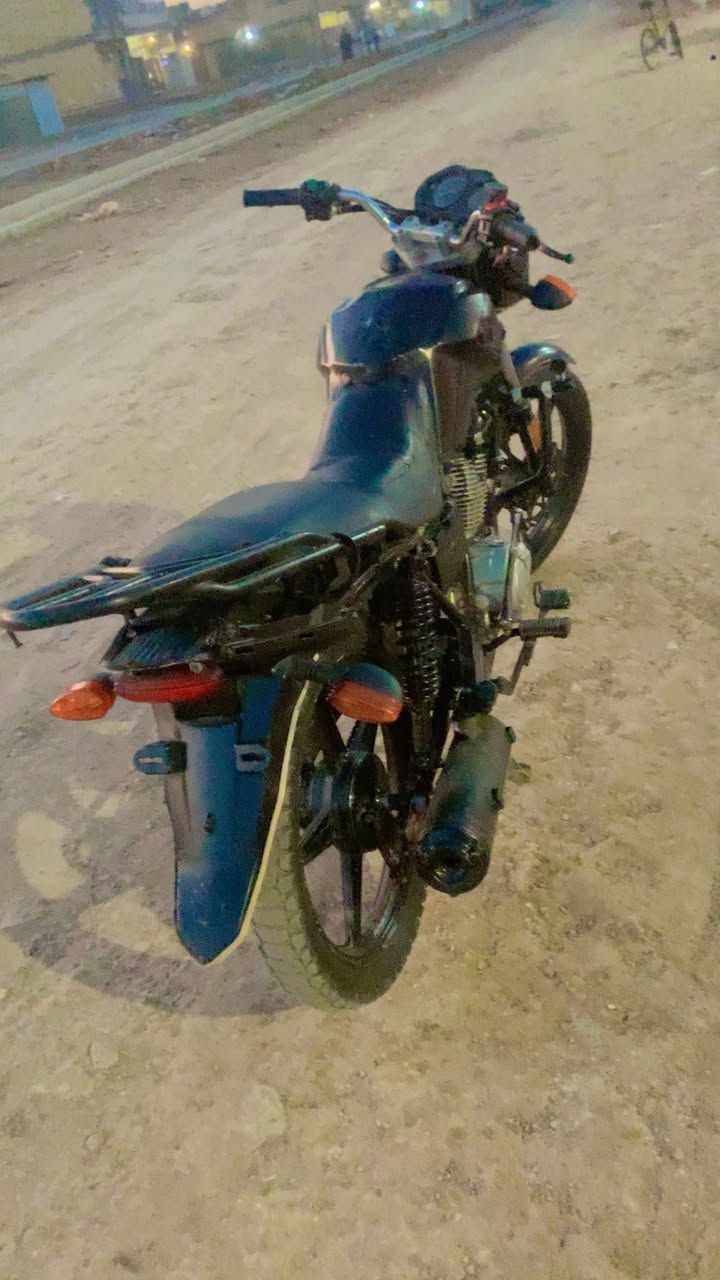 سلام عليكم
شبابنة طيبة دراجة للبيع او للمراوس بيرانية حسب القناعة  اوراق انغسلن كاملات حتة كمرك مدفوع بس تفتتن اكفلهة سرقة او عشاير موديل 2019
دراجة خير من الله  سعر 400 او بيهة مجال مكاني بغداد الحسينية مال راشدية


**إذا كنت صاحب هذا الإعلان وتريد حذفه لأي سبب، رجاءا أرسل رسالة إلى الدعم الفني**