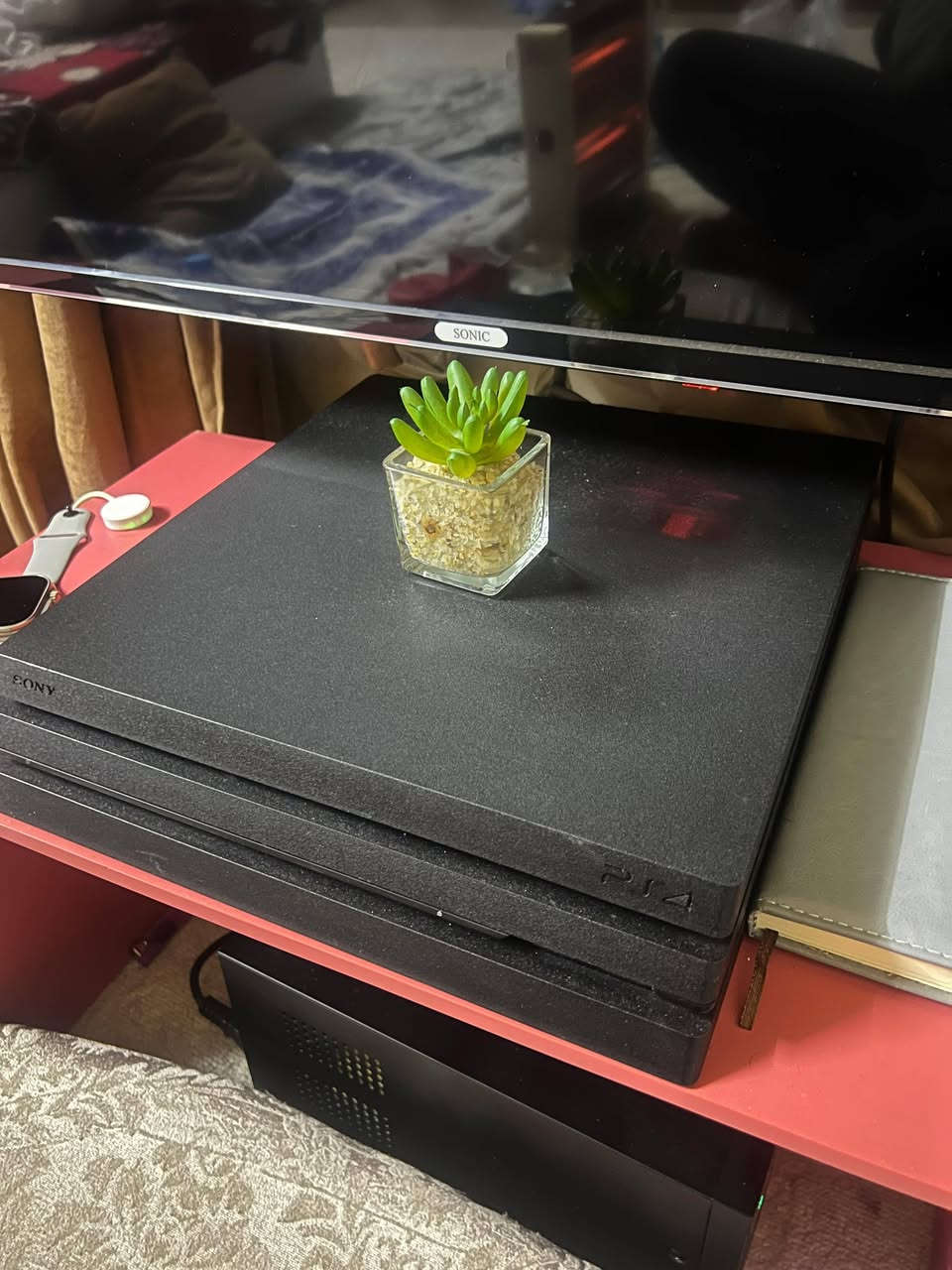 للجادين
بلاي ستيشن 4 برو  مع 5 العاب موجودة مع جوستيك عدد 2 اورجينال  للبيع 
Ups 850 
شاشة 4k


**إذا كنت صاحب هذا الإعلان وتريد حذفه لأي سبب، رجاءا أرسل رسالة إلى الدعم الفني**