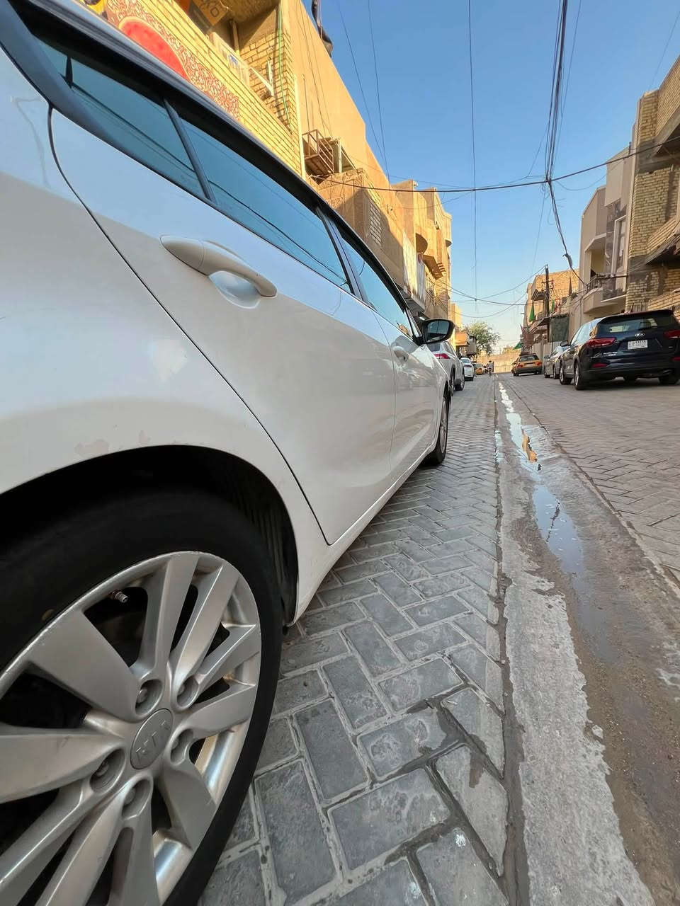 سلام عليكم/ فورتي مديل 15 سياره جاهزه رقم بغداد فقط نقص كمبريسر تبريد السياره مكفوله من الضربه فقط صبغ والصبغ من أمريكا مو بلعراق محرك 1800 كير صدر محرك مكفول رقم بغداد بئسمي تحويل ثاني يوم ماشيه 160 مكاني بغداد السعر 110 للستفسار اتصل *********** متواجد وتساب
