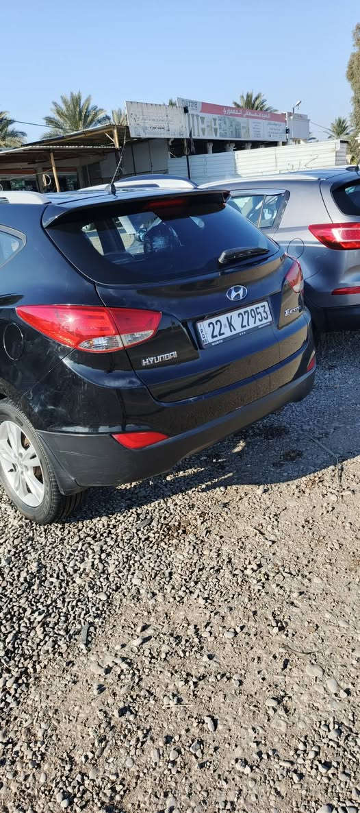 السلام عليكم
البيع توسان خليجي موديل 2013
سياره مكفوله من ضربه بيها اربع قطع بس راش 
كير محرك تبريد صدر تخم تاير جديد سياره جاهزه 
عنوان ديالى جديده الشط سعر 120وبيها مجال 
***********
