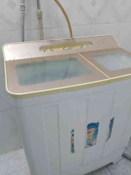 غساله ملابس هيتاشي 14 كيلو للبيع
شغاله كل عيب مابيها مشتريها جديده مستعمله قليل ماواصله مصلح السعر 80 
كركوك حي العسكري ***********
