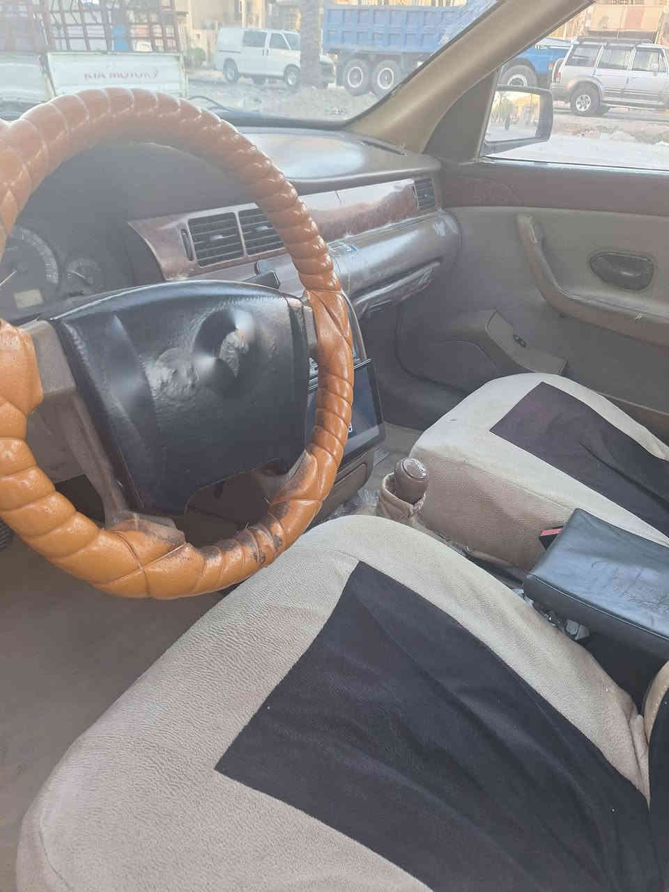 سلام عليكم سمند البيع موديل ١١ سياره جاهزه وكامله كير ومحرك وتبريد خير من الله سياره باسمي مصفره من كلشي  سعر(34)وبيه مجال مال جيه..
[***********
