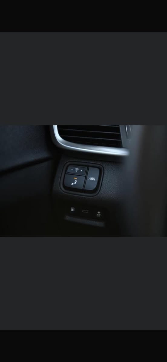 السلام عليكم كيا اوبتيما 2020
مواصفات S
بصمه 
محرك 2400
جلد اسود 
شاشه كبيره 
رادارات كاميرا
قياده آليه 
ويل كب كروم 18 
صندوق ذكي 
ليد امامي 
ولدات خلفيه 
اهوايه بيها مواصفات 
رقم بغداد (معوقين ) وكاله عامه مطلقه 
السياره ماشيه 53 الف 
بدون ايرباك 
الحادث خلفي الجنطه نفسها
مصبوغه وجاملغات خلفيه كلير 
(وبيها بابتين جهه اليمنه كلير من امريكا بدون حادث )
بيها ملاحظات بسيطه 
السعر 140 ورقه 
***********
