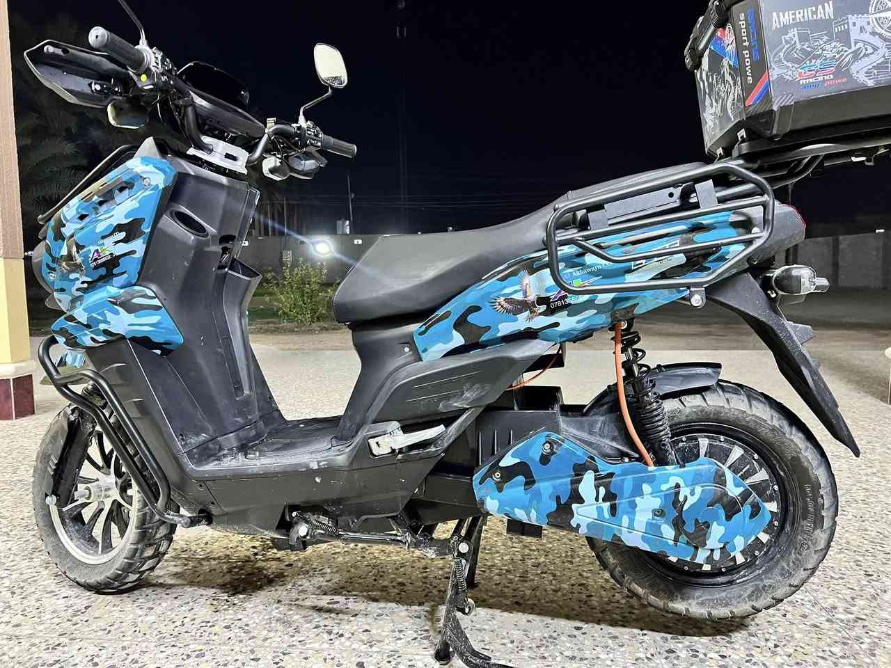 السلام عليكم للبيع دراجه شحن اباچي جديد اجدد من الصور مكان الخالديه الاتصال علئ الرقم ***********
