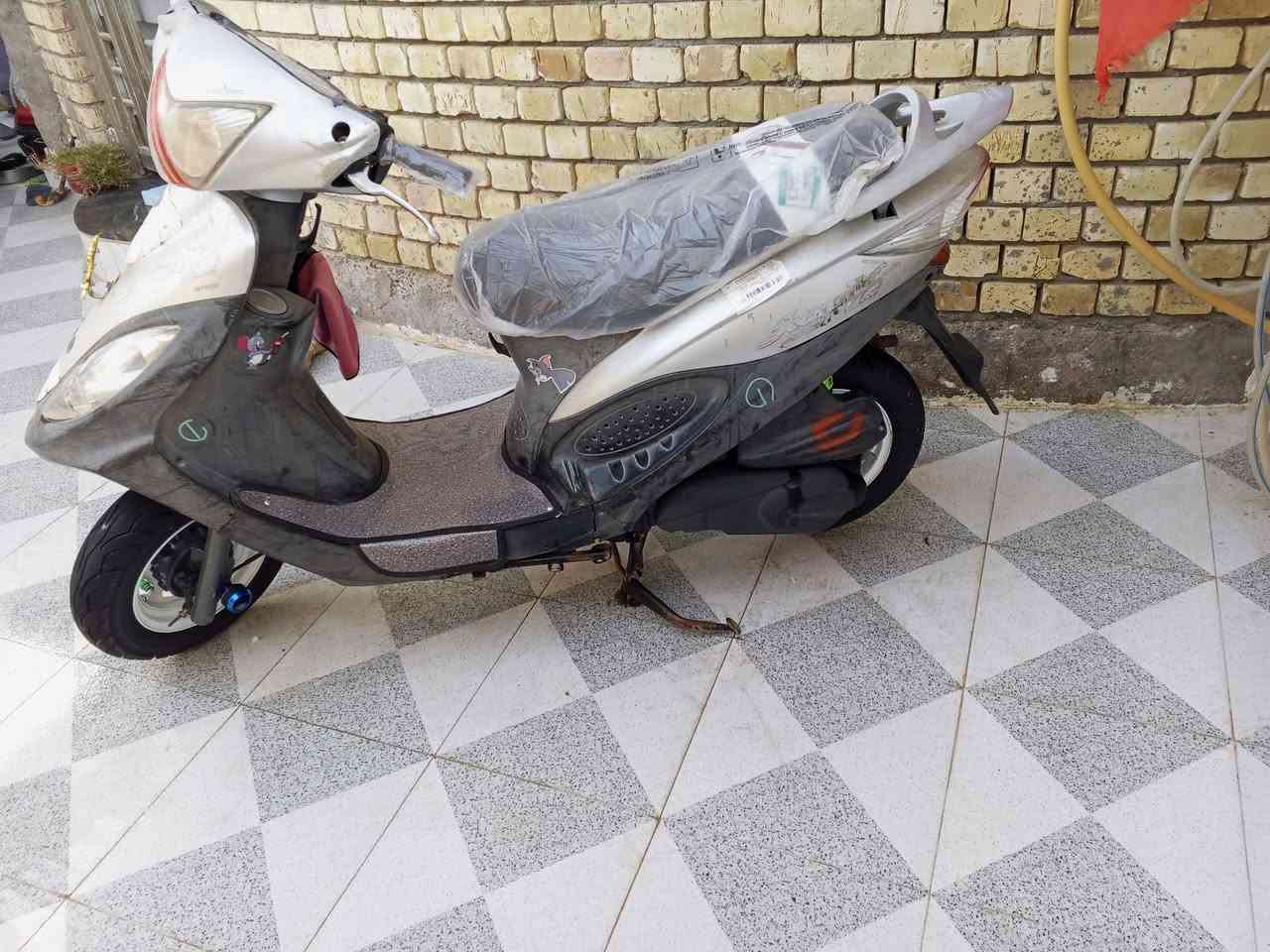 د السلام عليكم دراجه كام كوفيد 2 للبيع الموديل 12 دراجه مقفوله كش ما بيها كفاله عامه السعر ب 850 وبيها مجال قليل مكان قلعه السكر الرقم ***********
