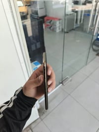 : iPhone XS Max مع ذكر امبدل شاشه وبطاريه وضهر اصليات شرط الفصح  الشاش...