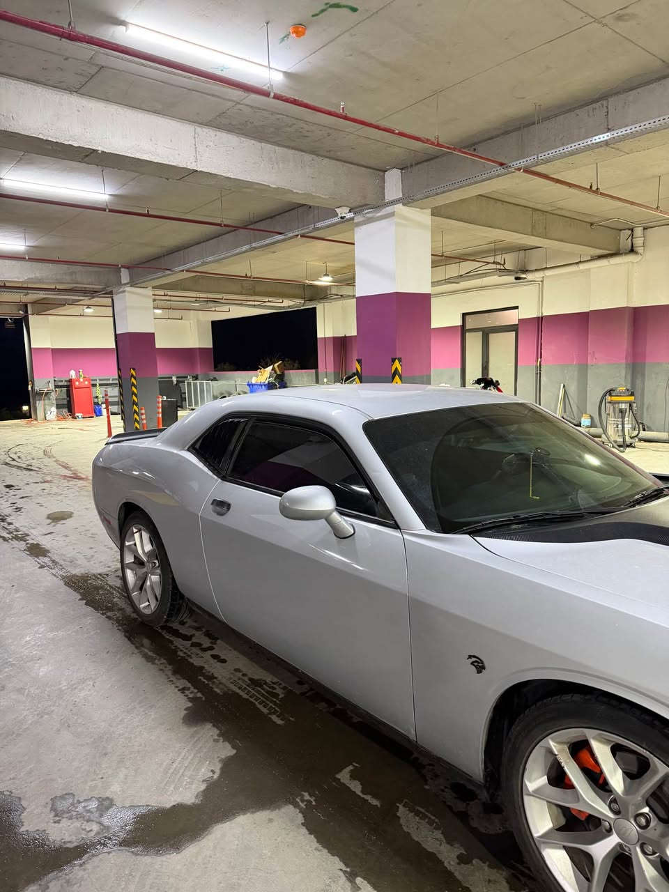 doge challenger gt 
دۆجی جیتی مواسەفات عتیادی 
گیر و مەکینە بەشەرت کارەبای مەزبوت هیچ گلۆپێ ئیش ناکا
۲ پارچە بۆیاخ بێ ناوگرتن ئیرباک بەس شان 
۲ چەمەلەخی پێشەوە بەس دەعمیکی زۆر بەسیتە 
هەتابڵێی پاکە السليمانية, العراق


**إذا كنت صاحب هذا الإعلان وتريد حذفه لأي سبب، رجاءا أرسل رسالة إلى الدعم الفني**