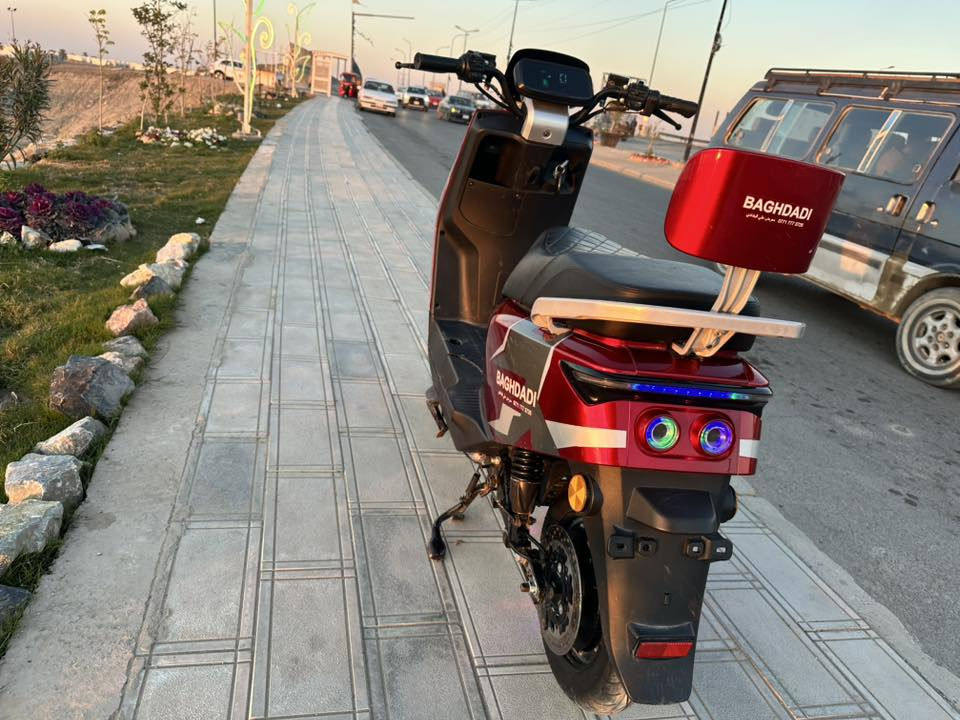 للبيع دراجه شحن نوع سكنس موديل ٢٥  نضام ٤ سرع
نضام R. رجوع للخلف 
لايت عالي +. ناصي. +سكن 
اشاير يمنه +    يسره.  +.  دبل اشاره 
بريكات دهن هايدروليك  خلفي + امامي 
السعر ٤٥٠ وبيه مجال  
العنوان ابو غريب الزيتون  
الهاتف.  ***********
واتساب.  ***********
