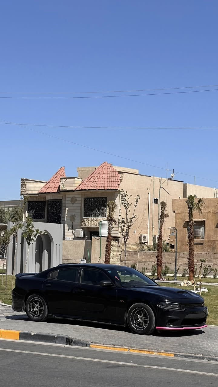 السلام عليكم
دوج جارجر 2015 sxt وارد كندي 
رقم بغداد سنوية لل30 بأسمي 
مكينة 3.600 تو ويل 
مكينة وكير وتبريد مكفولات سيارة ماشية 199000 كيلو متر حقيقي 
ضربته جاملغ ايمن مبدل 
والبنيد محدث والجاملغ الثاني مصبوغ مع حافه باب السايق فقط 
سيارة عليهاا كت دوسات ودعامايات srt 
ويل ويلد حجم 18 مع تخم تاير جديد توه شاده 
غرفه السيارة جلد كشنات حضن 
مكان السيارة بصرة دور الضباط 
السعر 170 وبيه مجال بالخدمة 
***********
