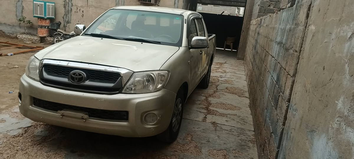 السلام عليكم 
متاح بيكم افلاونزه  موديل 2008
اصل كاز محوره بانزين مكينه ثري ار زت مال جمره 2005
رقم اربيل مداور ثاني يوم مصبوغه احزام السياره جاهزه
السعر 110وبيه مجال  
***********
***********
