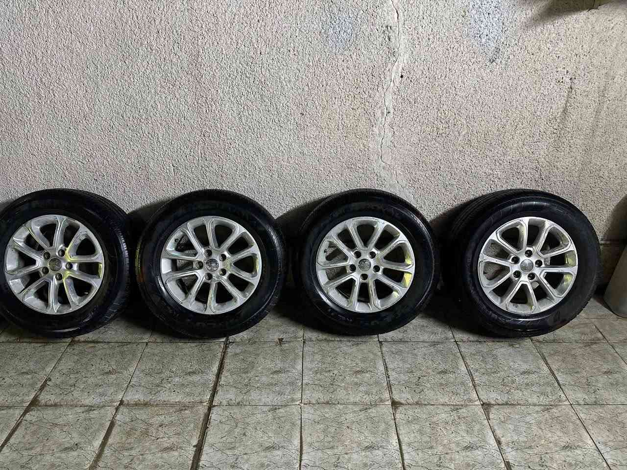 السلام عليكم شباب ، عندي تخم ويل كب مال جيب حجم 18 بلادي مال سيارة مكفول من الضربة والتعديل والصبغ ، بي تخم تاير كلش نظيف .. الي يفيدة يتواصل وياي


**إذا كنت صاحب هذا الإعلان وتريد حذفه لأي سبب، رجاءا أرسل رسالة إلى الدعم الفني**