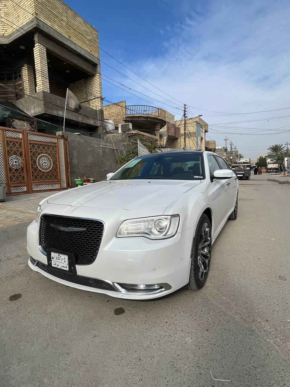 سلام عليكم
كرايسلر C300  2015 لون ابيض وارد أمريكي 
((دخول جديد كتاب ضابط متقاعد ديالى )) 👍
السياره بدون حادث كفاله فقط ميكانيك طلع بيها كازكيت وكملته 
السعر 220 وبيها مجال
تبريد بلادي❄️

مواصفات C المعروفه
اشاير بل مري رادار بل مري
حساسات خلفيه اماميه
12 سماعه الباين 
نيكلات ابواب المري نيكل العلايم نيكل
مكينه 3600  v6
ابواب بصمه 
داخل صاج
دواخل مختلف مشمشي مميز
كشنات الخلفيه تدفئة 
بانورما 
بصمة وتشغيل عن بعد
تحكم ستيرن كهربائي 
بردة خلفية تنزل ويه البك
ستيرن كهرباء 
كشن خزن 
لايت متحرك زنون بلادي عدسه متحركه
سستم سماعات الباين
كشنات تبريد تدفئة 
مراية هيتر مع الانعاكس ليلي
مري قلاب ويا بك
تحكمات ستيرن
السياره رقمها ديالى مشروع وطني

سيارة داخله كتاب ضابط رقمها ديالى مشروع وطني

السعر 220 وبيها مجال 
للستفسار ***********
