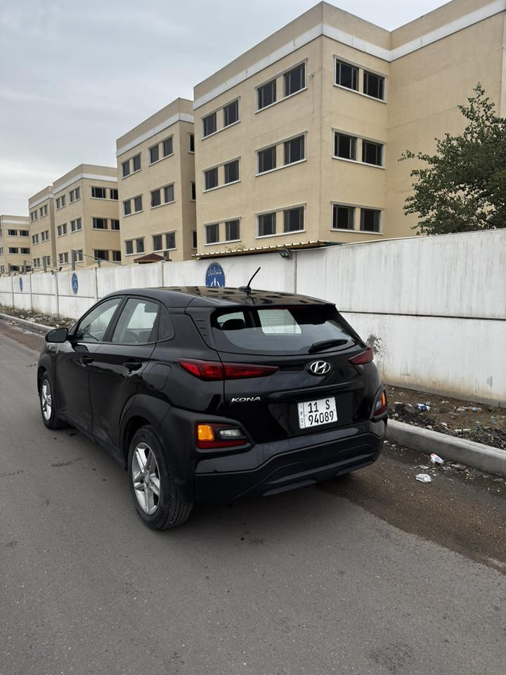 السلام عليكم اخوان هونداي كونا موديل 2021 
بيها قطعتين بنيد وجاملغ 
وشويه صبغ بل داير مال باب الخلفي جهة الصدر 
السيارة
 بيها تحديد مسار 
ومثبت سرعة و وضعيات قيادة
 وهل سوالف 
بس بدون فتحة سلايد و بدون بصمة داخل ابيض جلد 
مكاني بغداد 
استفسار ***********
او خاص
