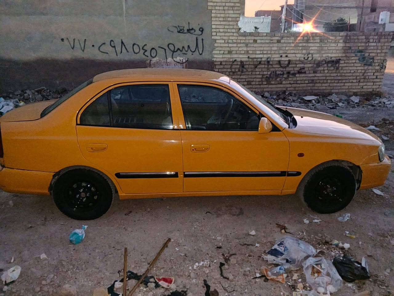 سلام عليكم ورحمة الله وبركاتة عندي سيارة فيرنة موديل 14 كير اومحرك خير من الله تخم تاير تبريد صدر جديد او مصفرة هيئة او غرامات مكان السيارة بغداد سعر السيارة 55 اوبيهة مجال رقم ***********

