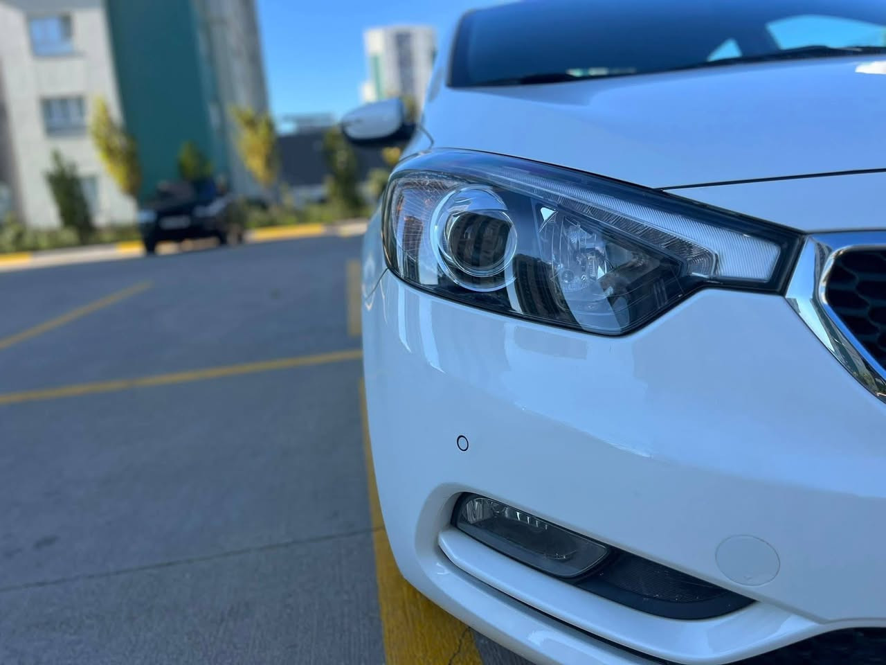 سيراتو موديل 2014
مكفوله كفاله عامه من الصبغ والتبديل والبارد 
تدفئه تبريد ثلج
فول مواصفات حساس امامي خلفي 
تحكم جهتين كروس مثبت سرعه 
داخل اسود المرغوب شفتات ستيرن اشاير بالمري ومري شفط رقم سلميانيه الجديد
ماشيه 90 ألف حقيقي 
ويل كروم وتخم تاير جديد 
لد امامي + لد خلفي
مكفوله حته من الشخط 
السعر 133 العنوان ديالى
رقم هاتف ***********
