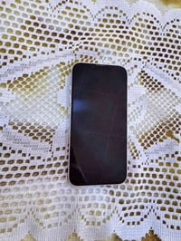 ايفون ١٣ ١٢٨ • بطارية ٨٦٪ • شخط