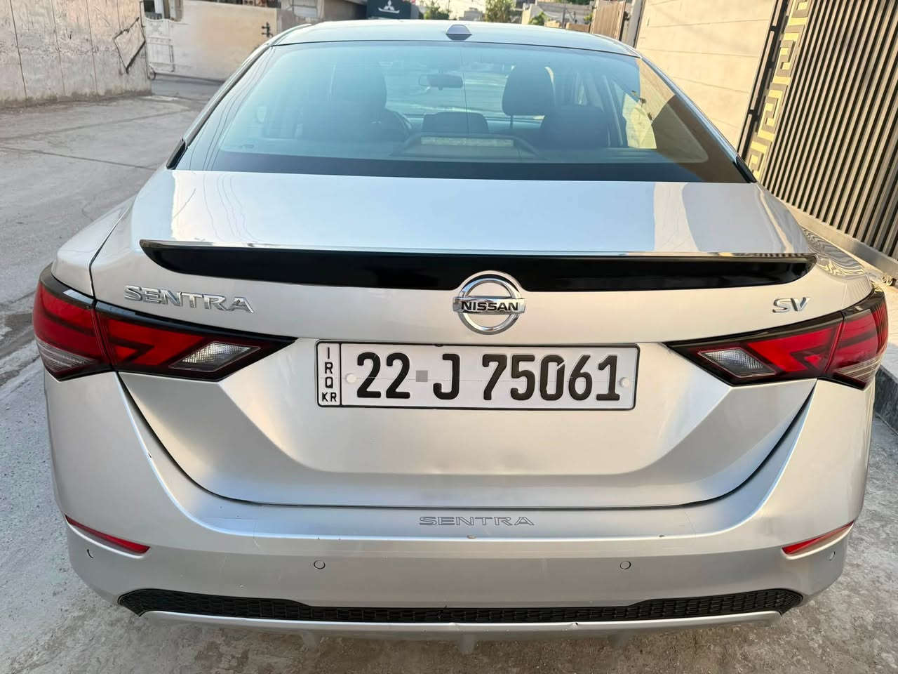 نیسان سێنترا  2020

مواسەفات( SV + ڕادار پێش و پشت + بصمە + شغال+ تحدید سرعە + تحدید مسار+ شاشە گەورە + کامێرا ) 

هەزە و سەنەوی نوێیە, گێر و مەکینە بە شەرت و زەمان 
92 هەزار مایڵ رۆیشتووە 

(دوو پارچە کلێر + دوو پارچەی پێش لێدراو بێ ناو گرتن)ئێرباگ سیستەم+ چەن خاڵێک تیزابی بەرکەوتووە
105$
***********
