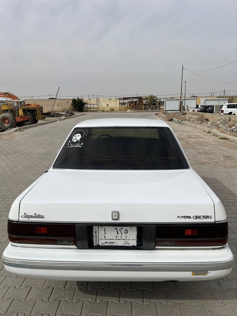 سلام عليكم من رخصة مدير الاكروب
للبيع فقط سيدان 89 يسرى بلاد مكينه وكير 
بطه 2500 سياره كفاله كص وضربه بيه رشات 
جاهزه مكينه وكير وحداديه وتبريد وتخم تاير 
كله شرط سنويه جديده ل 2030 راعيه نجف 
ومكانه نجف سعره 68 وبيه شويه مجال 
***********
