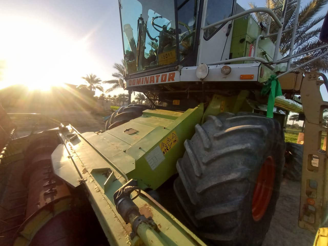 حاصده كلاص للبيع موديل 99 رقم اربيل فول مواصفات 4 بلم اوربيه مشتعله موسم واحد بل عراق مديومه زاهزه لشغل شرط مكفوله عام شرط شركه تصل ***********
