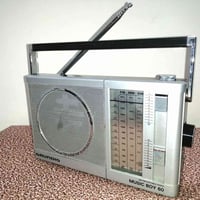 راديو كروندك • باتري وكهرباء • ثلاث موجات