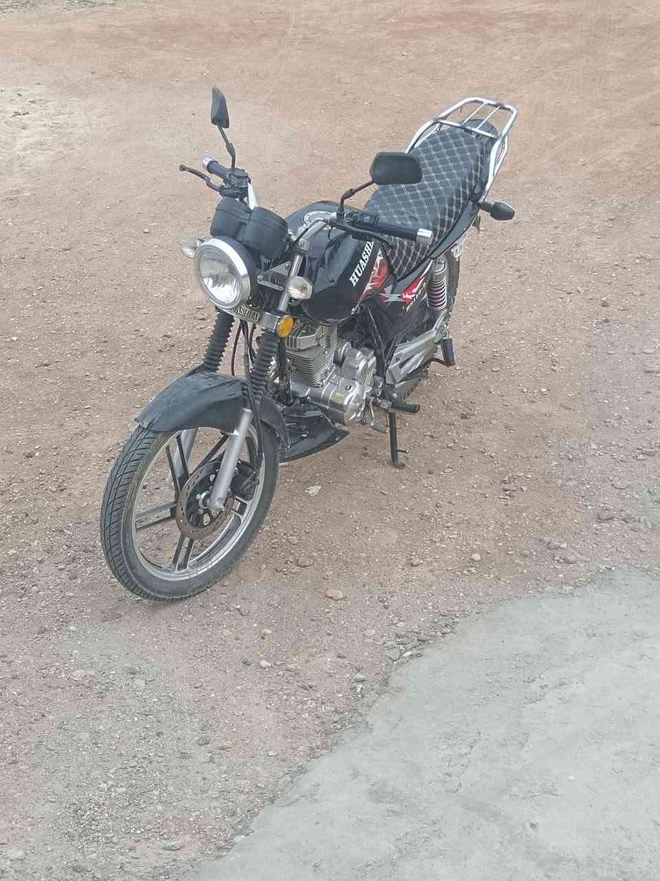 السلام عليكم
شباب دراجه هيوشه 24 بدون أوراق
 الدراجه تجي تفحص وتأخذ
السعر خاص 
او واتساب
***********
مكان الدراجه فلوجه النساف
