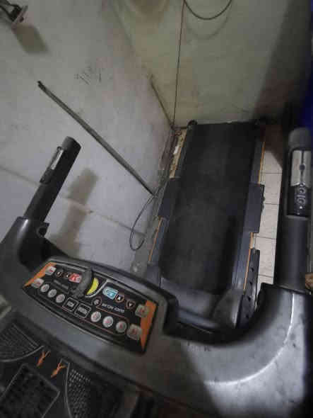 جهاز جري للبيع يظهر عطل E6 جان يشتغل فجأه ظهر وانترك الجهاز الامامي الي يفتر شغال
متواجد خاص او ***********
