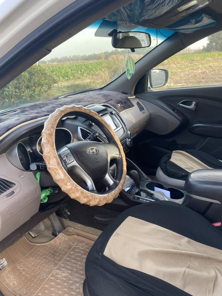 السلام عليكم توسان ١٣ خليجي مكفوله كفاله عامه باسمي  متواجد ع النت التواصل خاص واتساب
المكان واسط عزيزيه
***********
