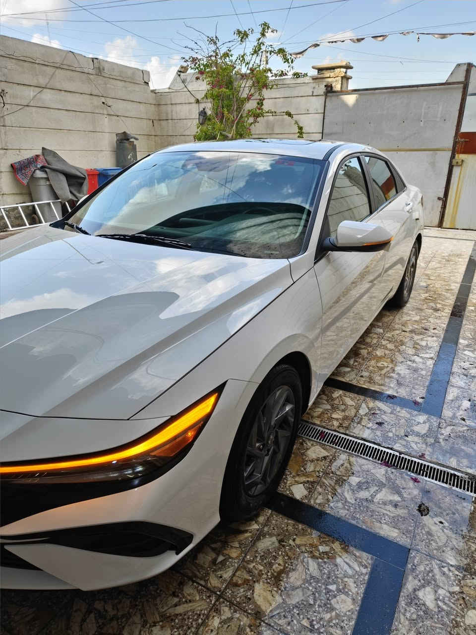 السلام عليكم
النترا هايبرد لمتد 2025 فول مواصفات للاخير ماكو مواصفات ما بيها شنو اللي ابالك ماشي 10 الاف  تبديل باب خلفي ايمن دخول جديد بوضع الوكالة 

السعر 170 ورقة 

***********
