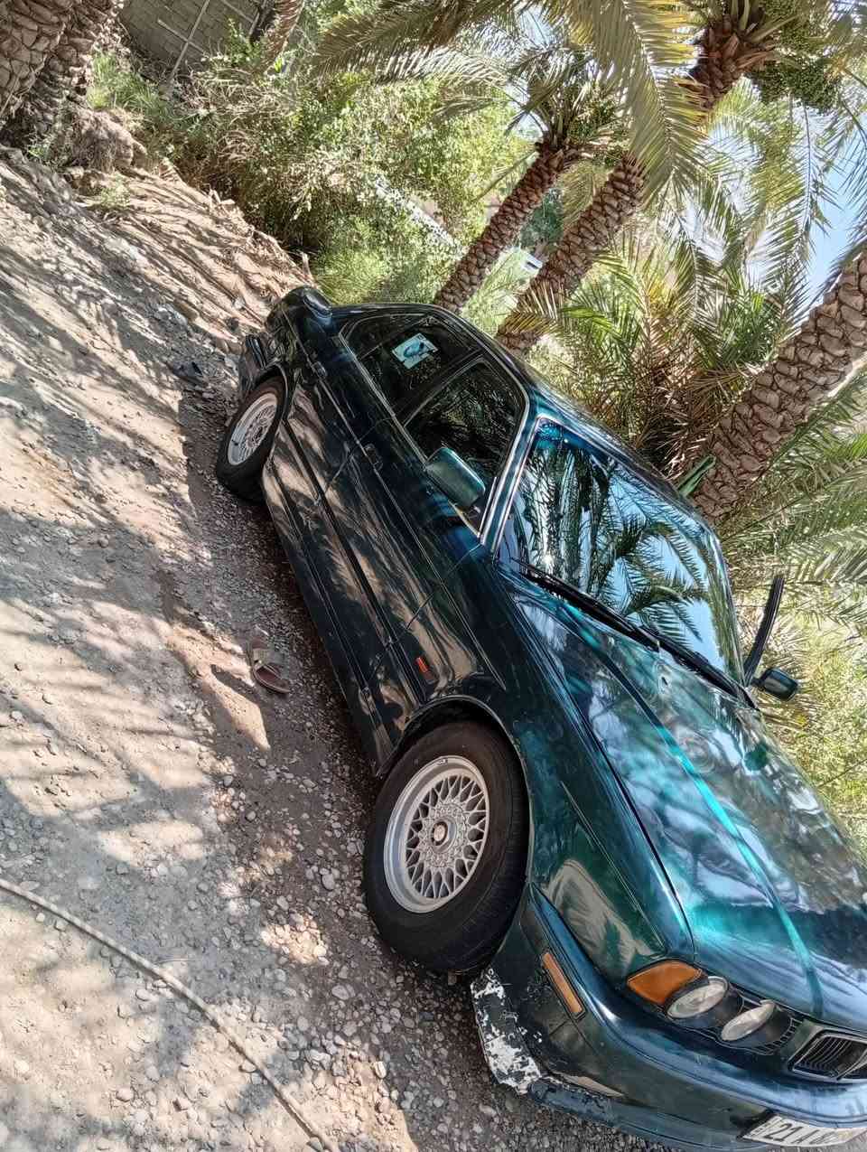 سلام عليكم مديل 1990 مسكر مكينه عدله مرغوبه لون زيتوني  منضومة زنون منضومت صوت سنوي2028 رقم نكليزي تخم تاير جديد ويل خليه شاشه وكامره سعر 42بيه مجال ‏‪***********‬‏
