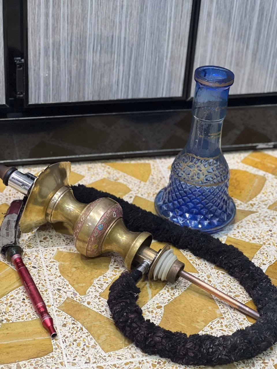 طه سنفوره طعمها انكليزي مكانها موصل سعرها 40قفلها  من الاخير  للشراي يتصل ***********_***********
