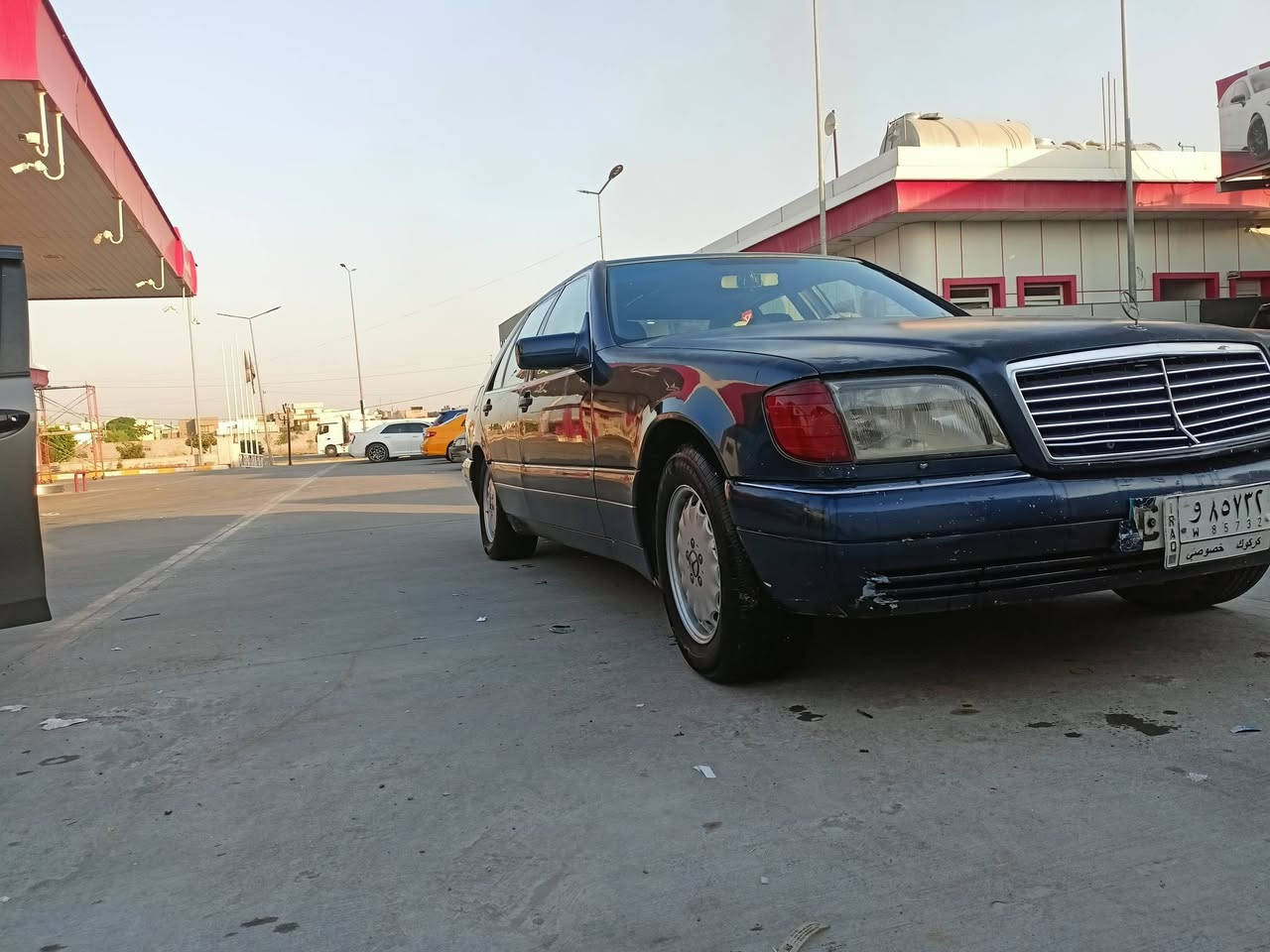 السلام عليكم ورحمه الله وبركاته 
اخواني مارسيدس شبح موديل ٩٦ بلادي 
محرك ٣٢٠ خراطيم بالشرط 
مكفولة من الحادث 
تبريد وتدفئة بالشرط 
سياره جاهزة مشروع وطني بأسمي 
شرط التحويل 
سعرها مناسب ٦٠ مع مجال بسيط 
للاستفسار الاتصال على الرقم 
*********** 
مكان السيارة كركوك
