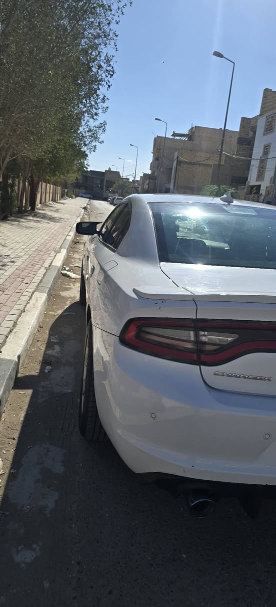 جارجر ٢٠١٨ اصل فول موصفات عده الفتحا خزن ميموري كشنات تدفئه تبريد جلد مابيها نقص بيها بارد بل قماره  السعر ١٨٠ للستفسار ***********
