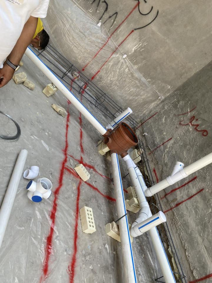 بسم الله الرحمن الرحيم 
سلام عليكم مشتمل للبيع الموقع البلديات شارع الكنيسة المساحة ٧٠ متر الواجهة ٥ النزال ١٤ الشغل كلة هندسي درجة اولى كهرباء بواري و النقاط كلها اصلية ضمان ارتفاع البيت ٣٤٠ طابق اول الثاني ٣٣٠ كلة سقوف ثانوية ركم  ثلاث غرف نوم اربع حمامات واصل المرحلة التشطيب يعني باقيلك و اجهة و ارضية للتواصل و الاستفسار حيدر ابو حسن 
‭٠٧٧١ ٦٠٤ ٦٣٣٠‬
