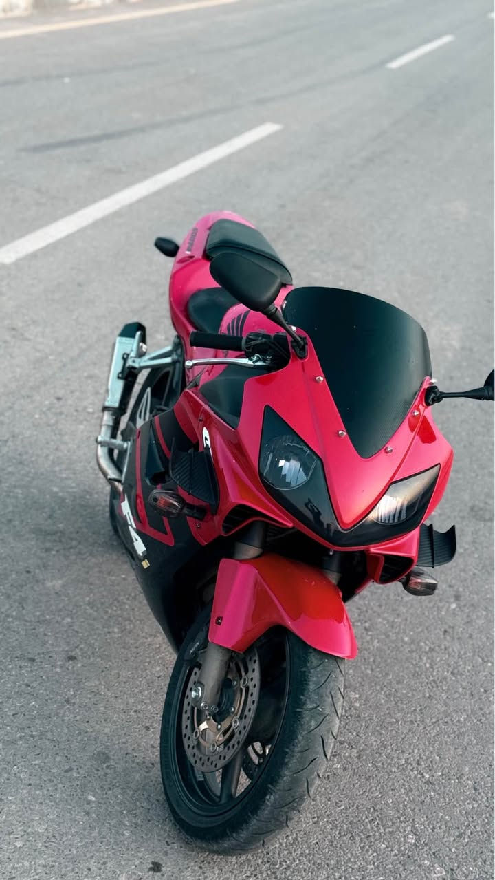 ‎دراجه F4i600
للبيع كفاله عامه 
كير مكينه ضفيره 
ضررها كفرات مبدل بلادي 
دراجه ستوك شرط‎ موصل, نينوى


**إذا كنت صاحب هذا الإعلان وتريد حذفه لأي سبب، رجاءا أرسل رسالة إلى الدعم الفني**