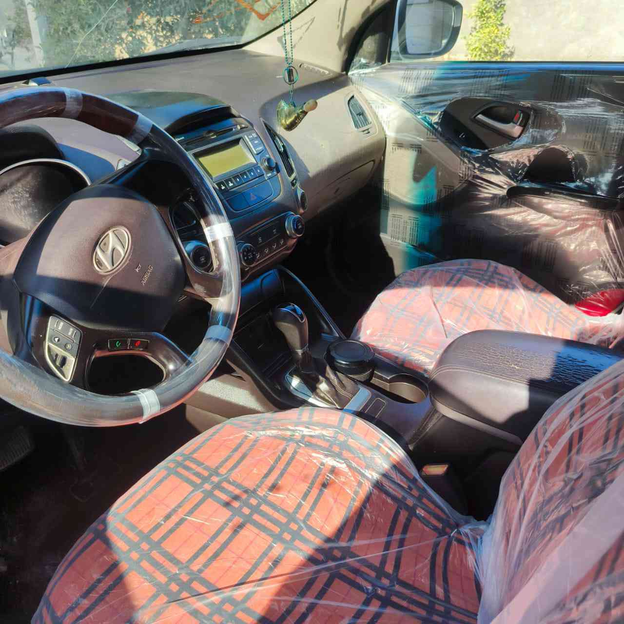 سلام عليكم توسان موديل 15رقم نجف سنوية بأسمي مكفولة عدا كارت بالبنيد مكينة مفتوحة مكفولة كير مكفول للاستفسار ***********
