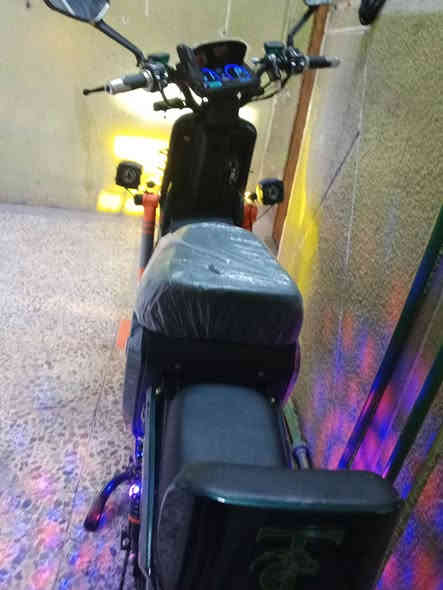 السلام عليكم هاي الدراجة x900 للبيع
وأوراقها موجودة يوم 2025/11/15 اخذتها جديدة السعر 700 ألف وبيها مجال 
للاستفسار هاذا الرقم ***********
