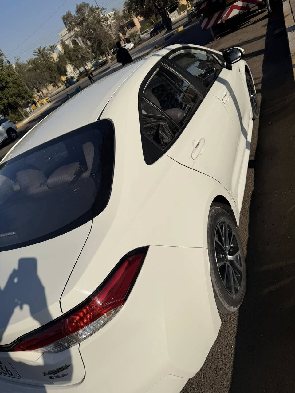 السلام عليكم 
كورلا 2025
ماشي13000الف كم
جديده السياره صار بيه بارد بل مكان المحدد بل صوره 
باسمي تحويل ثاني يوم 
السعر 140$وبيهة مجال 
مكاني شارع فلسطين 
***********
