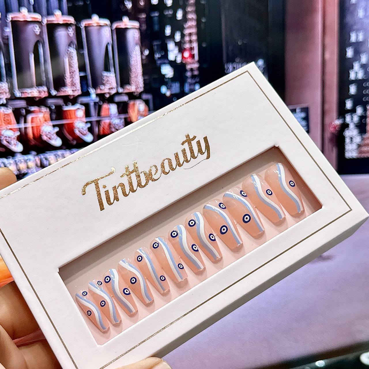 أظافر اكرلك عين 🧿 توفرت 😍

السعر 5


**إذا كنت صاحب هذا الإعلان وتريد حذفه لأي سبب، رجاءا أرسل رسالة إلى الدعم الفني**