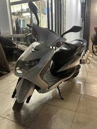 دراجه سكنز فحل  كفاله بوشه وبستم 58 شلعه ومعدل تآكل الكاع  دراجه كامله...