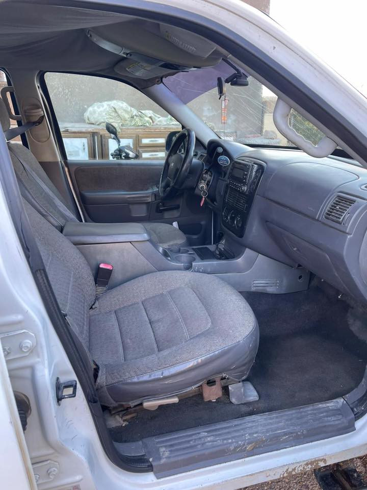 مكلف بالنشر 👈فورد اكس بلور مزاد وزارة الداخلية تبريد سيارة جاهزة 🚗 رخيصة 50وبيه مجال بدون رقم الترقيم عليك والتفاصيل على هذا الرقم موجود واتساب ‭0770 288 9822‬ ابو جعفر
